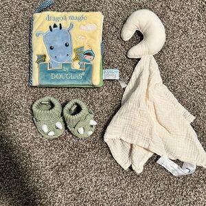 Douglas Baby Dragon Magic Book and Baby Accessories